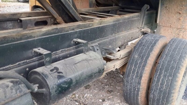 รถอีซูซุ 6 ล้อดั้ม NPR 115 แรงม้า. ปี 36  ( รถห้างแท้ )   สนใจติดต่อ 081 - 6079515