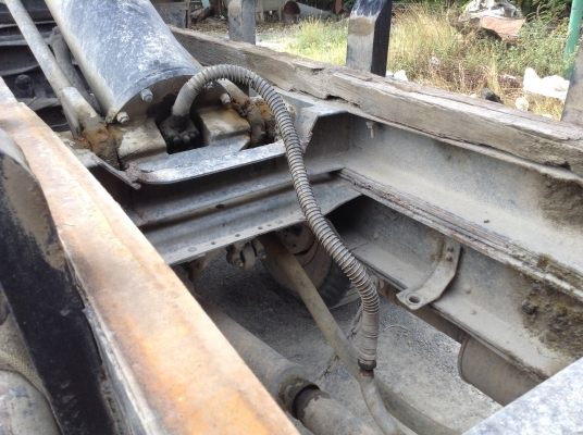 ขาย 10 ล้อหัวยาว เพลาเดียวดั้ม เครื่อง 6BD1 165 แรงม้าปั้มลม เกียร์ร็อคกี้ ช่วงล่าง FUSO ยกแท่น พวงมาลัยพาวเวอร์ เบรคลมดัน ทะเบียนพร้อมโอน