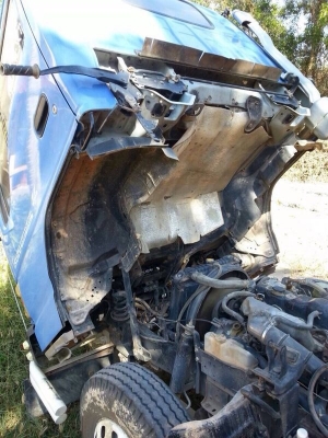 รถอีซูซุ 6 ล้อดั้ม NKR 100 แรงม้า. ปี 41   สนใจติดต่อ 081 - 6079515