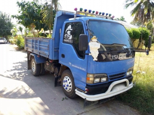 รถอีซูซุ 6 ล้อดั้ม NKR 100 แรงม้า. ปี 41   สนใจติดต่อ 081 - 6079515