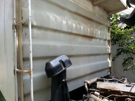 รถอีซูซุ 6 ล้อดั้ม 175 แรงม้า. ปี 51   สนใจติดต่อ 081 - 6079515