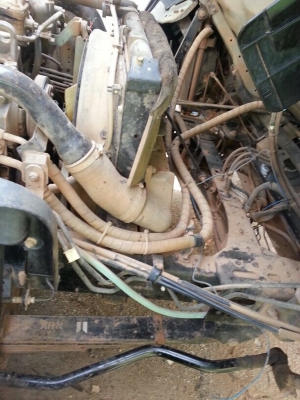 รถอีซูซุ 6 ล้อดั้ม 175 แรงม้า. ปี 51   สนใจติดต่อ 081 - 6079515