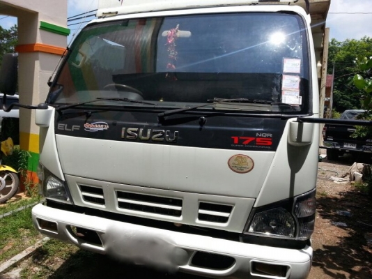 รถอีซูซุ 6 ล้อดั้ม 175 แรงม้า. ปี 51   สนใจติดต่อ 081 - 6079515