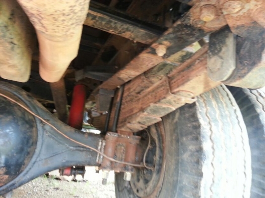 รถอีซูซุ 6 ล้อดั้ม 175 แรงม้า. ปี 51   สนใจติดต่อ 081 - 6079515