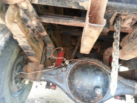 รถอีซูซุ 6 ล้อดั้ม 175 แรงม้า. ปี 51   สนใจติดต่อ 081 - 6079515