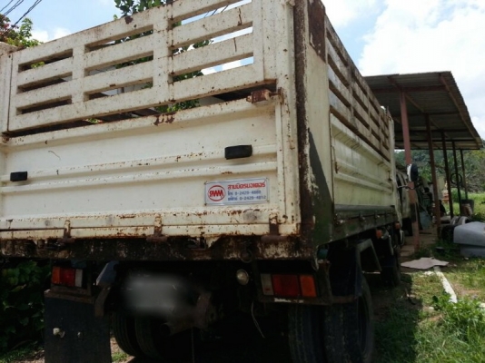 รถอีซูซุ 6 ล้อดั้ม 175 แรงม้า. ปี 51   สนใจติดต่อ 081 - 6079515