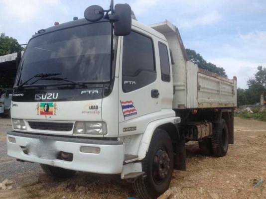 รถอีซูซุ 6 ล้อดั้ม 200 แรงม้า. ปี 50  ( รถวิ่ง 2xx,xxx กม. )    สนใจติดต่อ 081 - 6079515