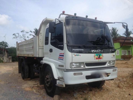 รถอีซูซุ 6 ล้อดั้ม 200 แรงม้า. ปี 50  ( รถวิ่ง 2xx,xxx กม. )    สนใจติดต่อ 081 - 6079515