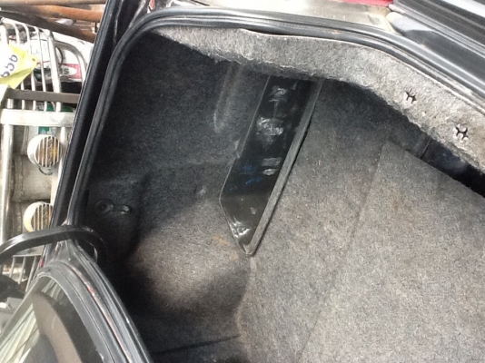 ขายรถหรู ภายในสวย ราคาโดน