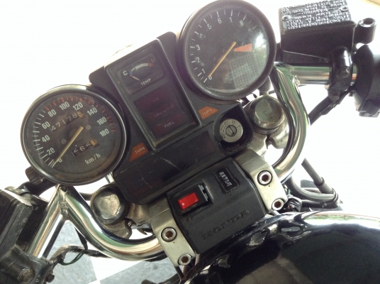 มาใหม่ด่วนๆราคาถูกๆ Honda Magna750cc. อินวอย์