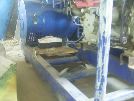 ขายไดปั่นไฟ ขนาด 10 กิโล สภาพดี ไม่ค่อยใช้งาน 14500 บาท ขายไดปั่นไฟ ขนาด 10 กิโล สภาพดี ไม่ค่อยใช้งาน 14500 บาท