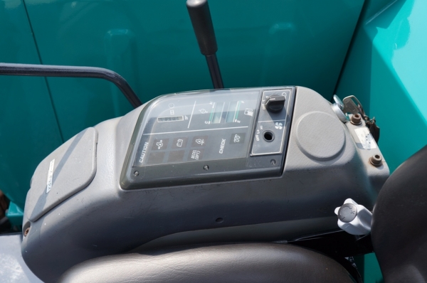 ขายรถขุด KOMUTSU PC 20-7 เก่านอกปรับสภาพแล้วพร้อมใช้งาน