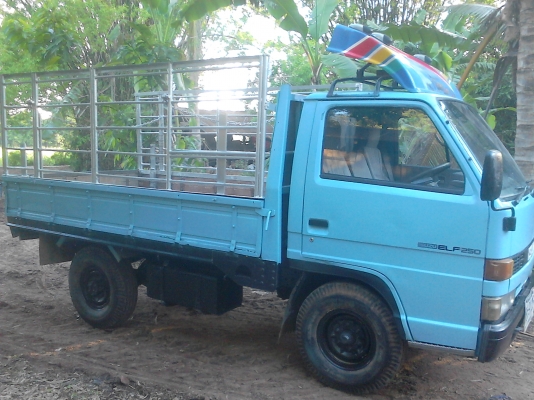 ขาย4ล้อ nkr 100แรง สนใจ 085-0111922-080-0092595