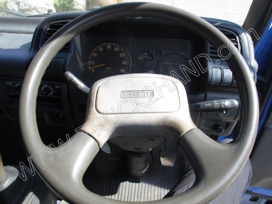 รถบรรทุก 6 ล้อ ยี่ห้อ ISUZU รุ่น NKR 130 แรงม้า รถใช้น้อย ไมล์ 86,870 กิโล รถบรรทุก 6 ล้อ ยี่ห้อ ISUZU รุ่น NKR 130 แรงม้า รถใช้น้อย ไมล์ 86,870 กิโล