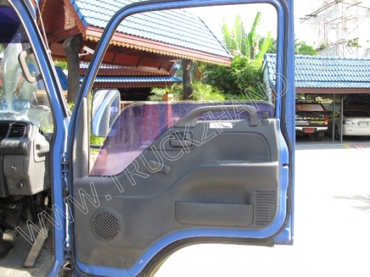 รถบรรทุก 6 ล้อ ยี่ห้อ ISUZU รุ่น NKR 130 แรงม้า รถใช้น้อย ไมล์ 86,870 กิโล รถบรรทุก 6 ล้อ ยี่ห้อ ISUZU รุ่น NKR 130 แรงม้า รถใช้น้อย ไมล์ 86,870 กิโล