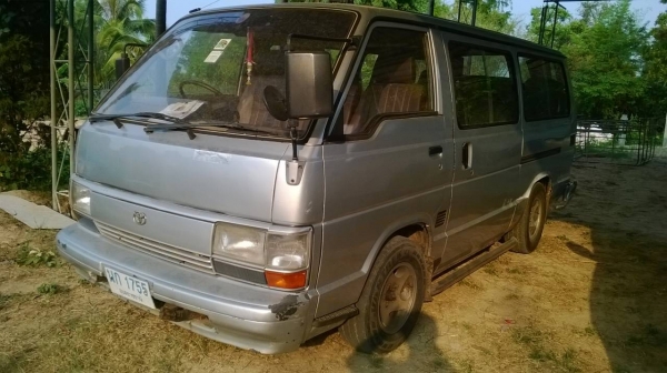 ขายรถตู้ด่วนลดคาราเหลือ62000