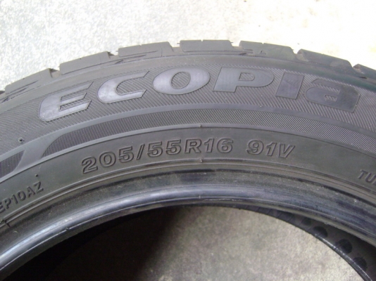ยาง dunlop 205/55/16