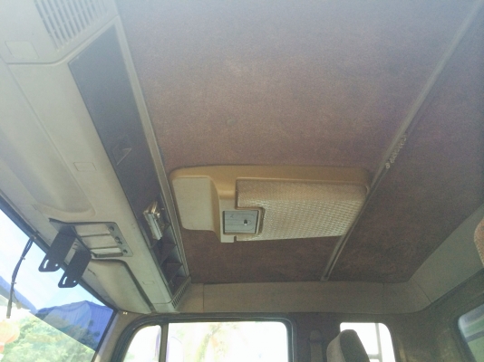 มาอีกแล้วครับ6ล้อ ประกอบ6เมตร เครื่อง195HP ครับ มาอีกแล้วครับ6ล้อ ประกอบ6เมตร เครื่อง195HP ครับ