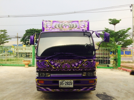 มาอีกแล้วครับ6ล้อ ประกอบ6เมตร เครื่อง195HP ครับ มาอีกแล้วครับ6ล้อ ประกอบ6เมตร เครื่อง195HP ครับ