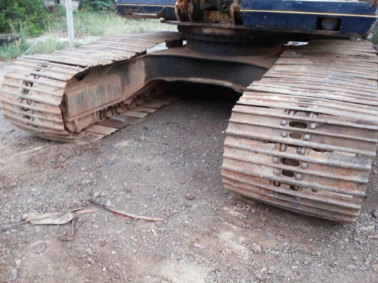 ขายรถแบ็คโฮ KOBELCO SK 200 mark 3 เครื่องปั๊มเดิม ไฟฟ้าตัด เอกสารเล่มทะเบียน