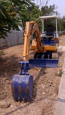 ขายรถแบ็คโฮ Komatsu PC20 รุ่น 6 เอกสารสัญญาซื้อขาย รถทำงานอยู่