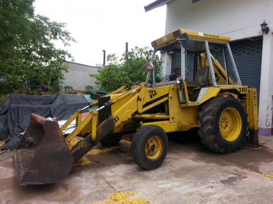 ขายรถตักตามสภาพ เครื่องดีใช้งานได้ ขายรถตักตามสภาพ เครื่องดีใช้งานได้