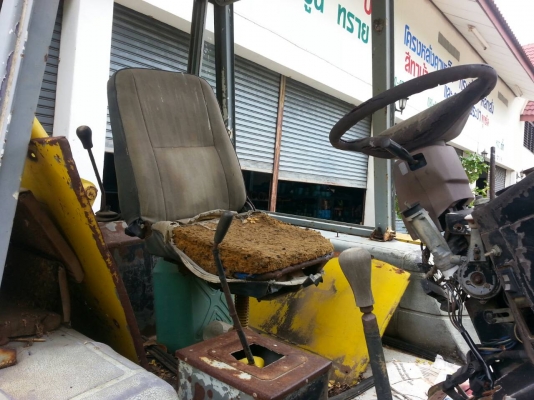 ขายรถตักตามสภาพ เครื่องดีใช้งานได้ ขายรถตักตามสภาพ เครื่องดีใช้งานได้