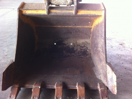 ขายรถแบคโฮ HYUNDAI ROBEX-210LC-7 รถสวยมาก 9000 กว่า ชั้วโมง อิมวอย ไฟฟ้าเต็ม สนใจโทร