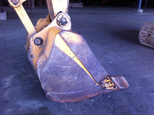 ขายรถแบคโฮ HYUNDAI ROBEX-210LC-7 รถสวยมาก 9000 กว่า ชั้วโมง อิมวอย ไฟฟ้าเต็ม สนใจโทร