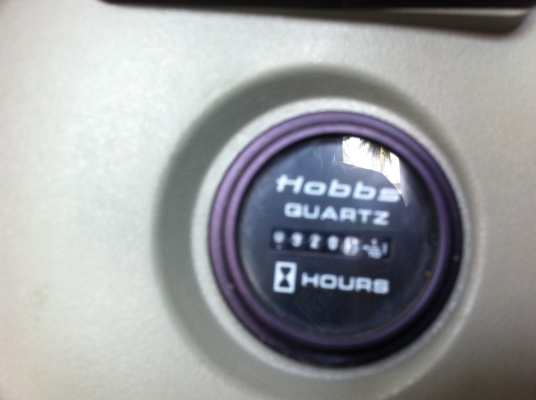 ขายรถแบคโฮ HYUNDAI ROBEX-210LC-7 รถสวยมาก 9000 กว่า ชั้วโมง อิมวอย ไฟฟ้าเต็ม สนใจโทร