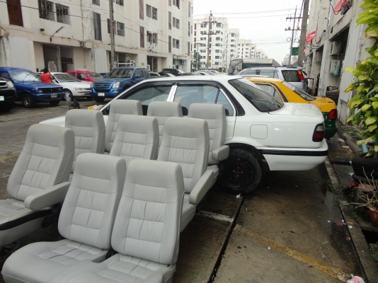 ขายแบาะรถตู้หัวปีบ 3แถว ขายแบาะรถตู้หัวปีบ 3แถว