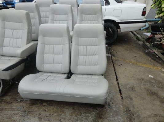 ขายแบาะรถตู้หัวปีบ 3แถว ขายแบาะรถตู้หัวปีบ 3แถว