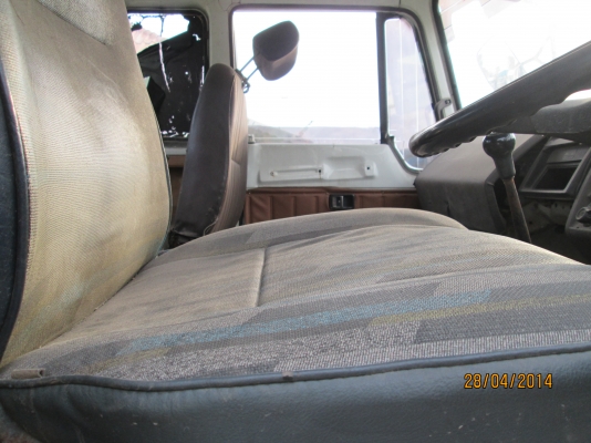 HINO-เครื่องEH700รถ6ล้อ.7.20เมตร.ตีแบบ10ล้อลงเล่มทุกอย่าง...ขายตามสภาพ.400.000บ HINO-เครื่องEH700รถ6ล้อ.7.20เมตร.ตีแบบ10ล้อลงเล่มทุกอย่าง...ขายตามสภาพ.400.000บ