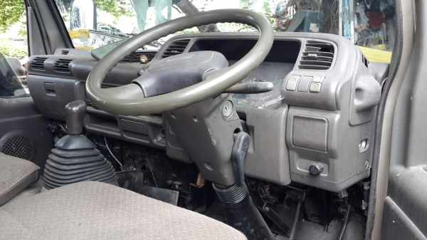 ขาย4ล้อบรรทุกอีซูซุ NKR ทะเบียนไม่ติดเวลา พวงมาลัยพาวเวอร์ กระจกไฟฟ้า แอร์เย็นฉ่ำ เพลาลอย ยางดี4เส้น มีลิปหลัง เครื่อง4DE1 110แรงม้า สภาพดีพร้อมใช้
