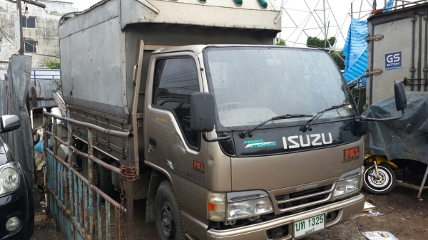 ขาย4ล้อบรรทุกอีซูซุ NKR ทะเบียนไม่ติดเวลา พวงมาลัยพาวเวอร์ กระจกไฟฟ้า แอร์เย็นฉ่ำ เพลาลอย ยางดี4เส้น มีลิปหลัง เครื่อง4DE1 110แรงม้า สภาพดีพร้อมใช้