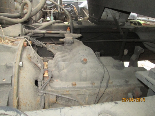 -ISUZU-10ล้อ..เพลาเดียวเครื่อง6BF.รถน้ำสภาพพร้อมใช้..ทะเบียน.ม79.ราคา490.000บ