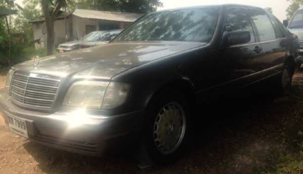 **450,000 บ.ต่อรอง**ขาย รถเก๋งสวยๆ MERCEDES BENZ S-CLASS S320 ปี40 เครื่องเดิมมเกียร์เดิม ติดLPG ถังโดนัท(ลงเล่ม) เครื่องแรง แน่นๆ ไม่มีเยิ้ม ช่วงล่างหนึบ หน้า-หลังเดิมๆ ภายในเก๋งโอ่อ่า สวยหรูหรา FULL OPTION ล้อแม็กสวย ยางสวยเต็ม เช็คศูนย์ตลอด สีสันเงาวาว