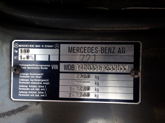 **450,000 บ.ต่อรอง**ขาย รถเก๋งสวยๆ MERCEDES BENZ S-CLASS S320 ปี40 เครื่องเดิมมเกียร์เดิม ติดLPG ถังโดนัท(ลงเล่ม) เครื่องแรง แน่นๆ ไม่มีเยิ้ม ช่วงล่างหนึบ หน้า-หลังเดิมๆ ภายในเก๋งโอ่อ่า สวยหรูหรา FULL OPTION ล้อแม็กสวย ยางสวยเต็ม เช็คศูนย์ตลอด สีสันเงาวาว