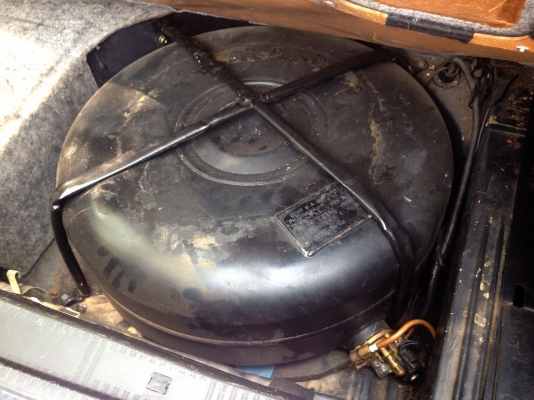 **450,000 บ.ต่อรอง**ขาย รถเก๋งสวยๆ MERCEDES BENZ S-CLASS S320 ปี40 เครื่องเดิมมเกียร์เดิม ติดLPG ถังโดนัท(ลงเล่ม) เครื่องแรง แน่นๆ ไม่มีเยิ้ม ช่วงล่างหนึบ หน้า-หลังเดิมๆ ภายในเก๋งโอ่อ่า สวยหรูหรา FULL OPTION ล้อแม็กสวย ยางสวยเต็ม เช็คศูนย์ตลอด สีสันเงาวาว