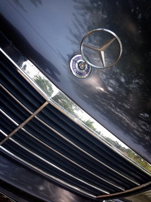 **450,000 บ.ต่อรอง**ขาย รถเก๋งสวยๆ MERCEDES BENZ S-CLASS S320 ปี40 เครื่องเดิมมเกียร์เดิม ติดLPG ถังโดนัท(ลงเล่ม) เครื่องแรง แน่นๆ ไม่มีเยิ้ม ช่วงล่างหนึบ หน้า-หลังเดิมๆ ภายในเก๋งโอ่อ่า สวยหรูหรา FULL OPTION ล้อแม็กสวย ยางสวยเต็ม เช็คศูนย์ตลอด สีสันเงาวาว