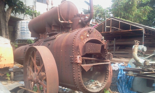 หัวจักรเก่าไอน้ำโบราณ