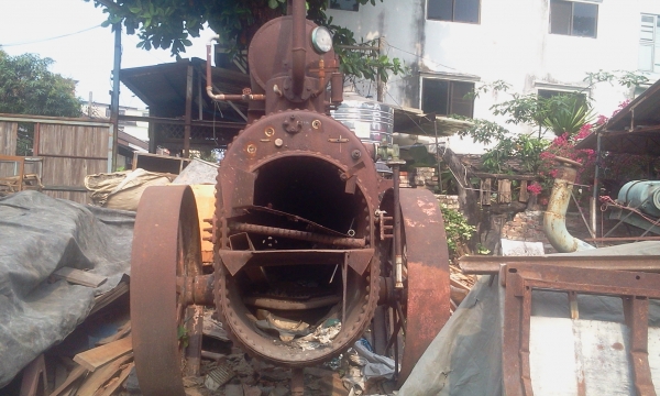 หัวจักรเก่าไอน้ำโบราณ