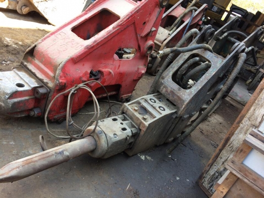 ขาย..หัวแย๊กซ์ ใช้กับรถแบคโฮ มีหลายยี่ห้อให้เลือกครับ ปล.