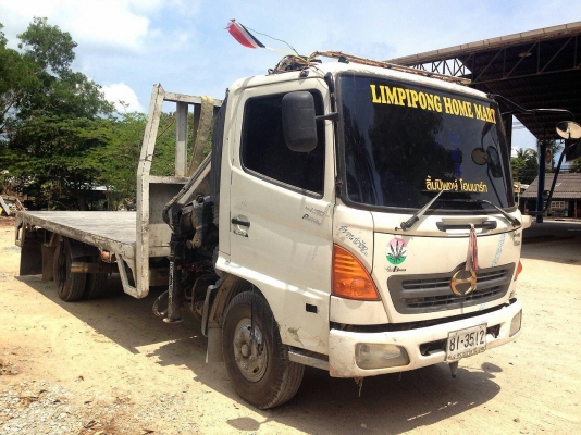 HINO FC4JJRA 6ล้อ165แรงพื้นเรียบติดเครน(เฮี๊ยบ)3ตัน ปี2548...สภาพเดิมๆสวย รถออกห้างป้ายแดง...ใช้น้อย