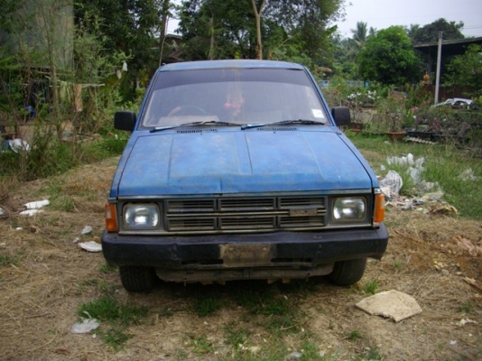 ขายนิสสันบิ๊กเอ็มทั้งคันหรือแยกอะไหล่ครับ