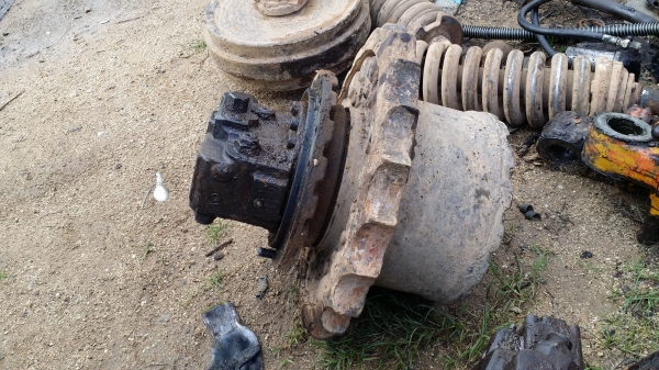 ขายด่วน ตัวเดินHITACHI EX 200-2คู่ละ 150,000