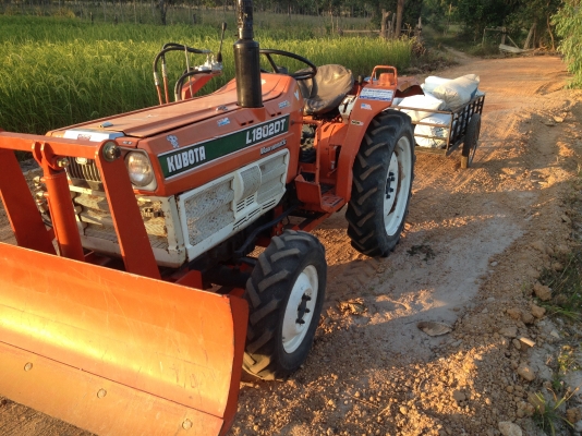 ==>ขาย kubota 4wd ใบมีดหน้า อุปกรณ์พร้อมใช้