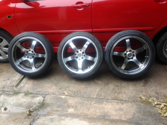 ล้อขอบ17พร้อมยาง