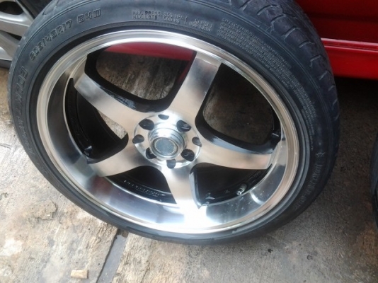 ล้อขอบ17พร้อมยาง