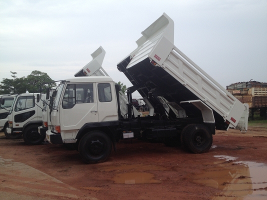 มี 6 ล้อ 10 ล้อให้เลือกหลายคันครับพร้อมเล่มทุกคัน รถทำใหม่ทั้งคันสถาพเหมือนใหม่ป้ายแดงครับ สนใจโทรสอบถามหรือติดต่อได้เลยครับ มี 6 ล้อ 10 ล้อให้เลือกหลายคันครับพร้อมเล่มทุกคัน รถทำใหม่ทั้งคันสถาพเหมือนใหม่ป้ายแดงครับ สนใจโทรสอบถามหรือติดต่อได้เลยครับ